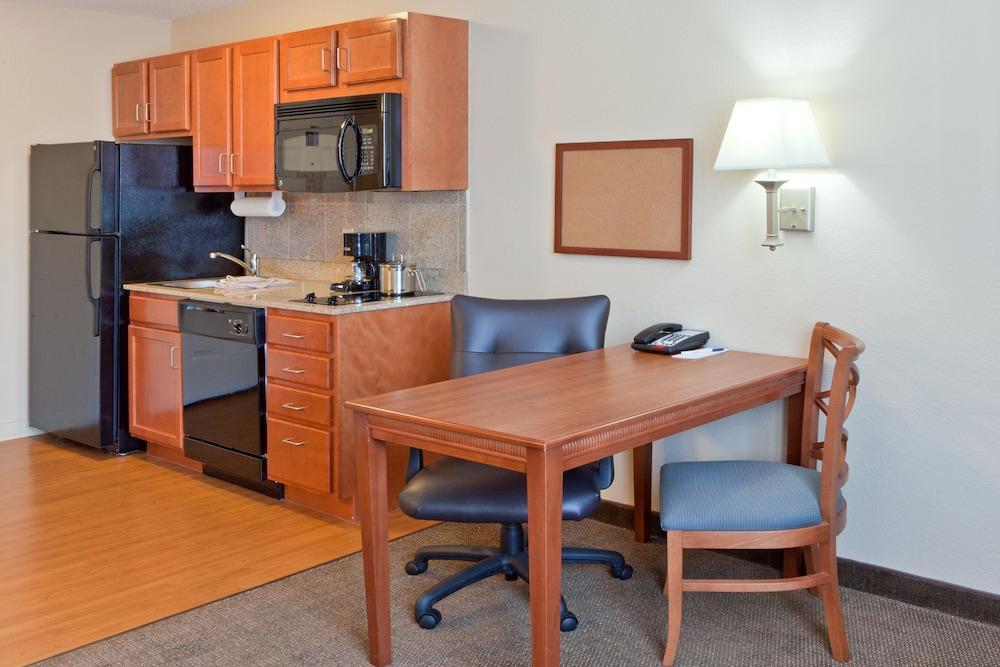 Candlewood Suites Manassas By Ihg Buitenkant foto