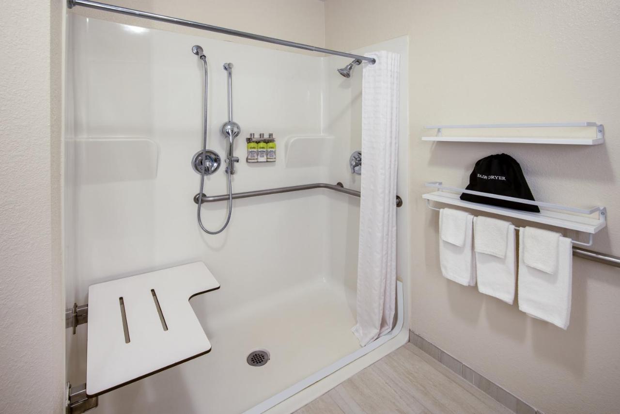 Candlewood Suites Manassas By Ihg Buitenkant foto