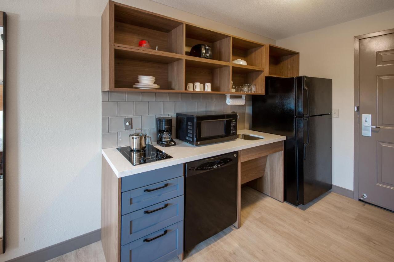 Candlewood Suites Manassas By Ihg Buitenkant foto